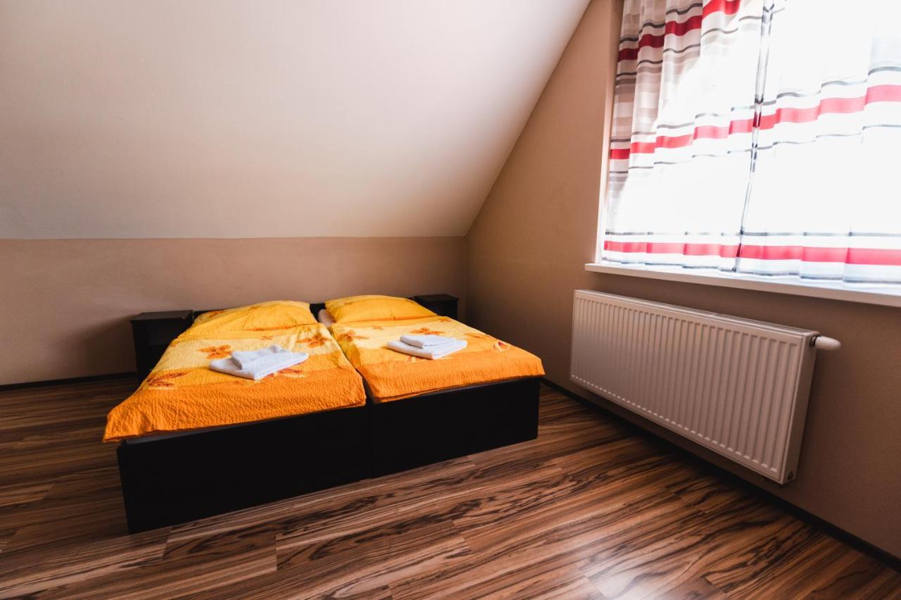 Motel Ard Sarovce Экстерьер фото