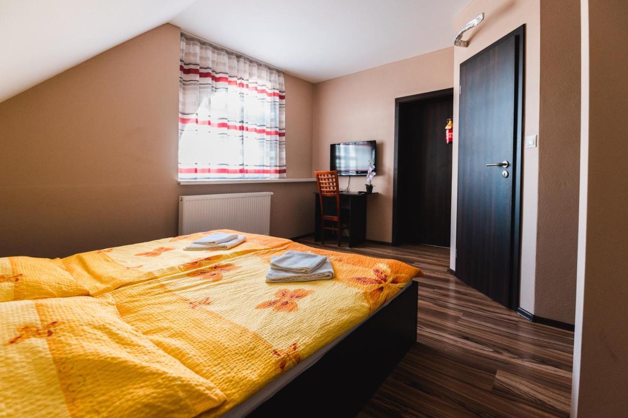 Motel Ard Sarovce Экстерьер фото